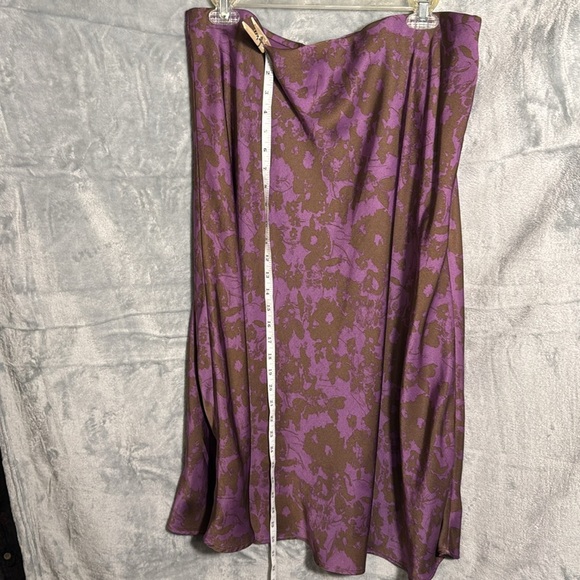 Nordstrom rack women’s maxi skirt XL brown and purple lightweight floral print - Picture 3 of 10